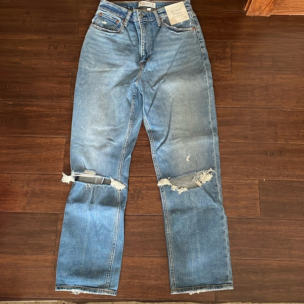 Abercrombie & Fitch Curve Love The Ankle Straight Jean